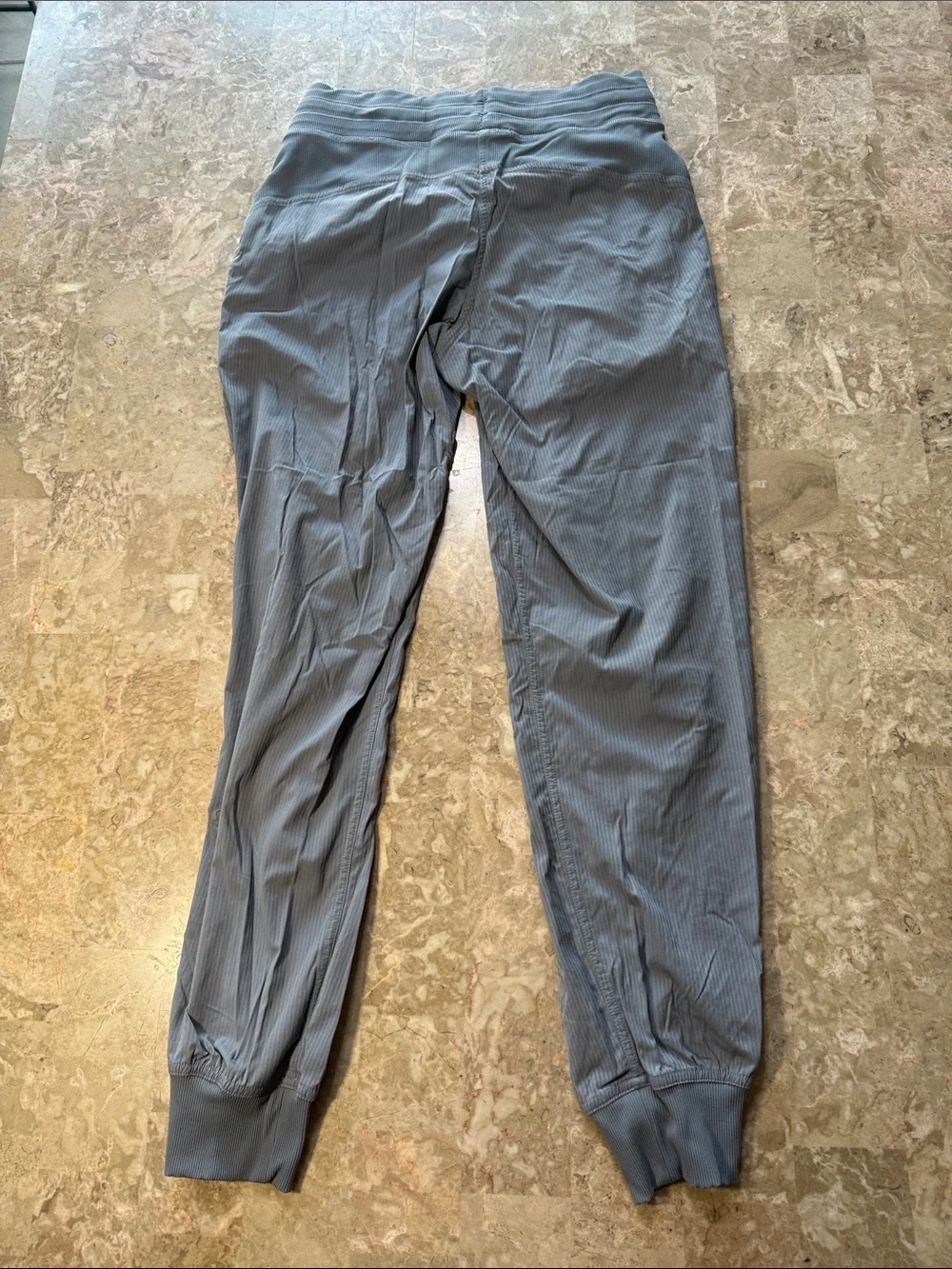 lululemon athletica comfortable gray